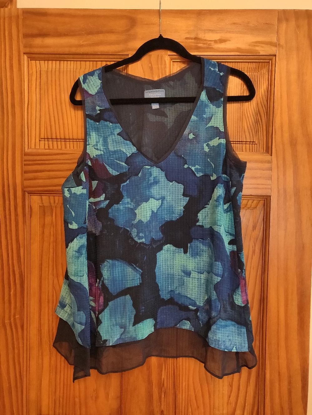 Simply Vera Vera Wang Blue Floral V-Neck Layered Camisole